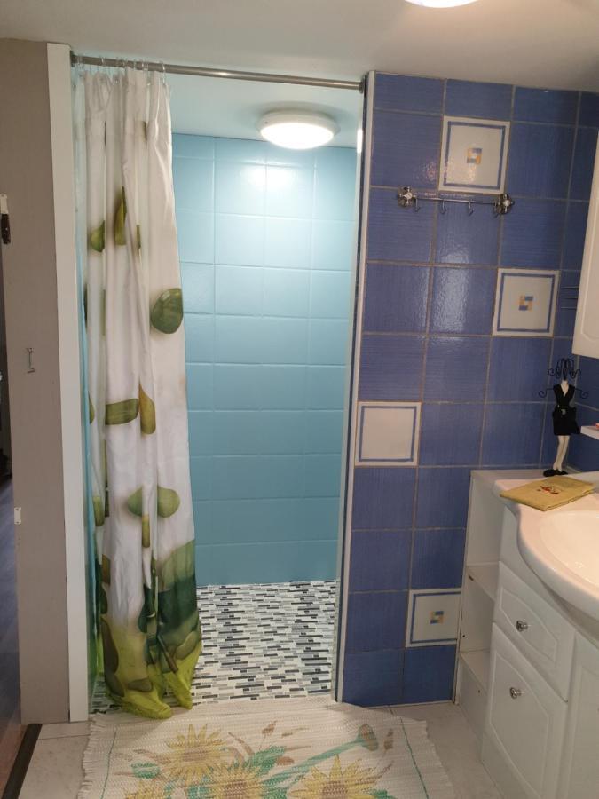 T1 Dans Maison Au Calme Realmont Exterior photo
